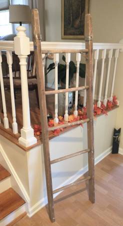 Rustic blanket ladder 1