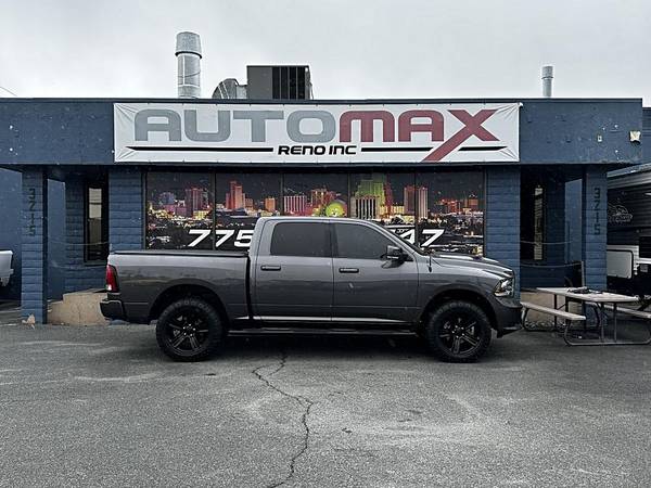 2017 RAM 1500 Night 4x4 - Photo 6