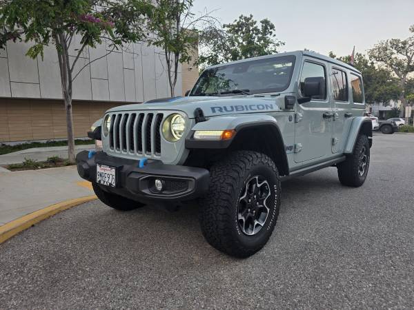 2023 Jeep Wrangler Rubicon 4xE Earl color 14k miles - $45,000 (Beverly Hills)63441175290371122