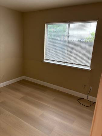 $2,595 / 3br - 1350ft2 - Wonderful 1447 sq ft, 3 bed, 2 bath, on cul-de-sac, North of I 80 (North Sacramento)64043663515009124