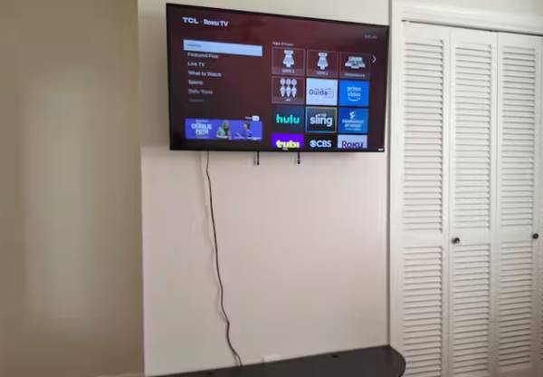 $850 / 1br - 1700ft2 - 1 bedroom/private bathroom available.Utilities and furnishing included (Stonecrest)63921690177922123