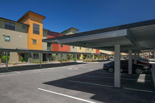 $1.990 / 1 dormitorio - 921 pies² - ¡Mucha luz natural y mucho espacio! ¡Visite The Tennyson hoy! (Eugene)63373573159683122