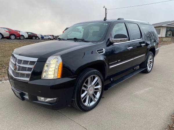 2013 Cadillac Escalade ESV Platinum AWD 1