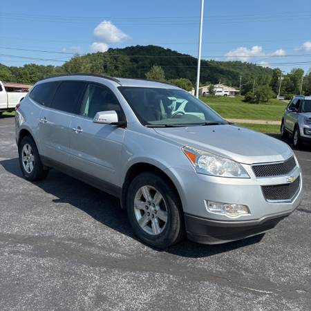 2011 Chevrolet Traverse AWD 4dr LT w/1LT - $4,900 (Merrillville, IN)63618772532481122