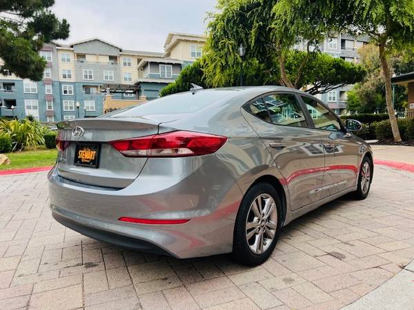 2017 Hyundai Elantra edición de valor - $8,700 (ingleside / SFSU / CCSF)63654704181377122