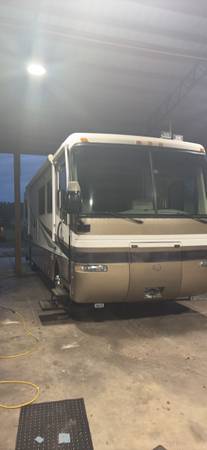 2000 Monaco Knight 1