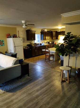 $700 Affordable Shared Housing 4 Working Men Only (South Los Angeles)63840111746945121