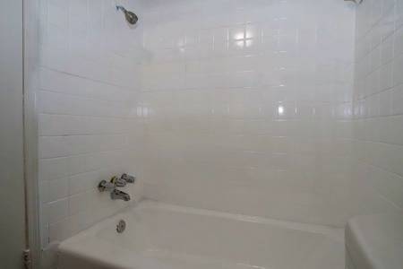 $1,500 / 2br - 965ft2 - Maintenance on site, Tile & Hardwood & Carpeted Floors, Ceiling Fans (5875 Mountain Valley Ln, Dallas, TX)63796350805763123