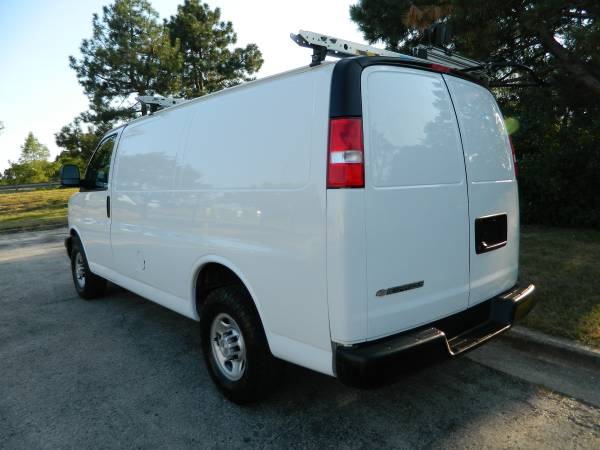 2020 Chevrolet Express 2500 - Photo 6