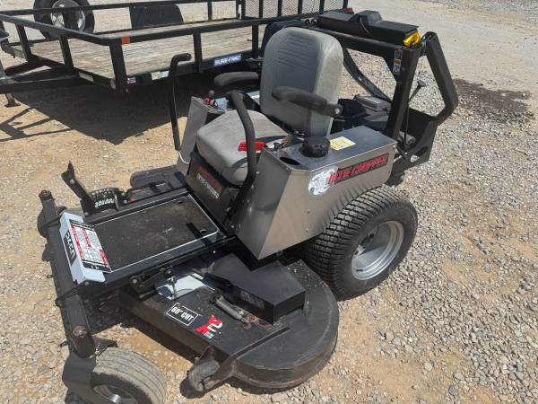 Reduced by $1500!  60” Zero turn Dixie Chopper 1