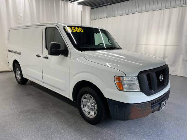 2013 Nissan NV 2500 HD - Photo 3