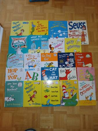 23 DR SEUSS   hardcover books 1