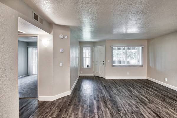 $1,950 / 2br - 760ft2 - Home Sweet Home (Citrus Heights)63844738700675120