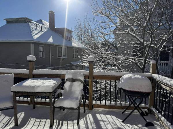 Sublet: Spacious Room in Beautiful House, Jamaica Pond 1