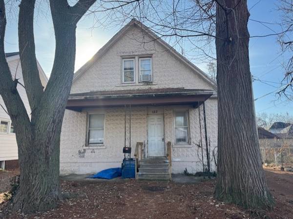 2 Story House for Rent Central Springfield 1