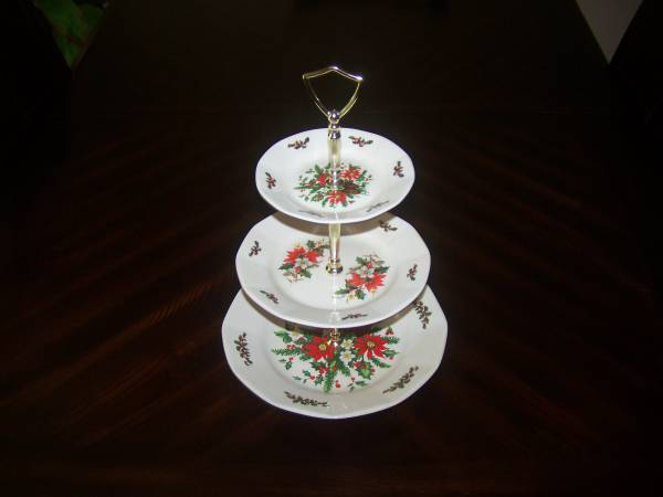 3 Tier Christmas Dish 1