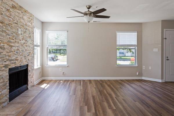 $3,200 / 3br - 1390ft2 - En Columbia, Mantenimiento de Emergencia Disponible las 24 Horas, 3H/2.5B (5320 Cedar Ln, Columbia, MD)63685908877697122