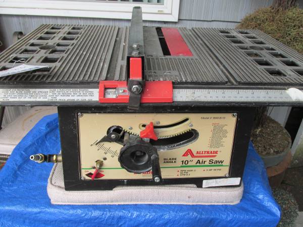Buena sierra de mesa neumática ALLTRADE de 10 pulgadas - $20 (FEDERAL WAY)63471420222723120