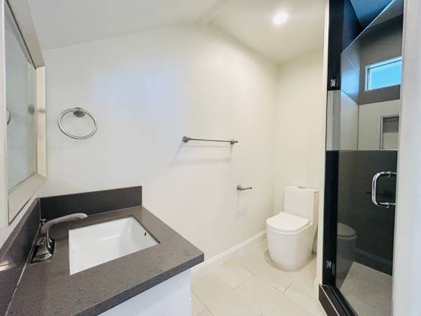 $3,775 / 3br - ALL BOXES CHECKED A/C IN UNIT LAUNDRY 2-CAR GARAGE (Westchester)63863894628867124