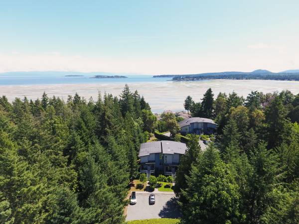 Seasonal Rental | Rathtrevor Beach | Oct 2026 - Jun 2027 1