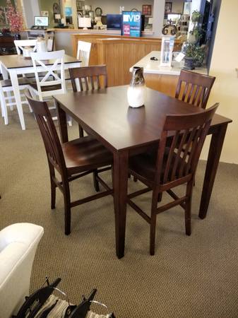 5 Piece Dining Set 1