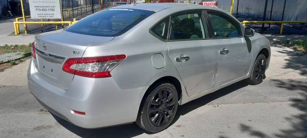 NISSAN SENTRA SL 2017 1OWNER BACKUP CAMARA GARAGE KEPT 4CYL - $2,985 (Chicago Illinois)63624833785219123