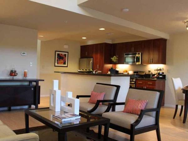 $3,470 / 2br - 1546ft2 - Napa River Trail Right Next to the Property, Extra Guest Powder Room (napa county)63847328554753124