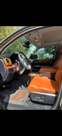 Venta privada de Toyota Tundra 1794 4X4 2021 - $48,000 (Tampa)63443162101763122
