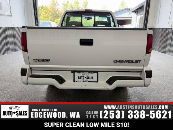 1997 Chevrolet S-10 LS - Photo 4