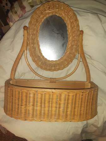 Wicker mirror with table top caddy 1