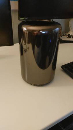 Apple mac pro 2013 1