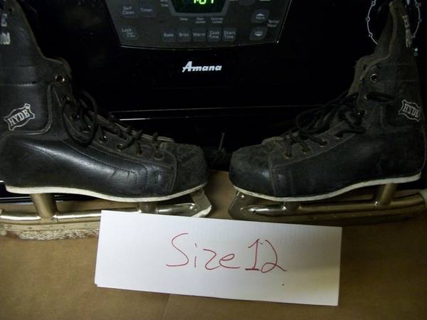 Boys Toddler, Youth, Hockey Ice Skates Size 12 1