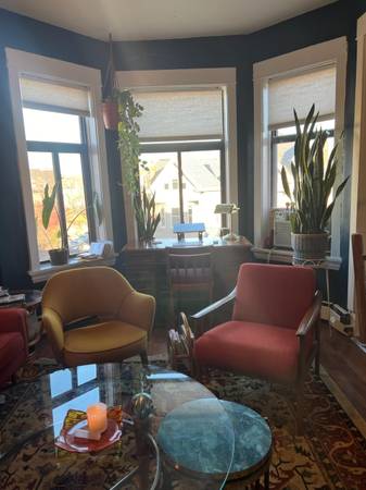 $1,400 / 1br - 800ft2 - BRIGHT SHADYSIDE 1 BEDROOM (652 maryland ave shadyside)64013531038977121