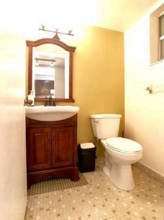 $470 / 1br - Cozy room w/reading nook & close to T (boston)63810013500035121
