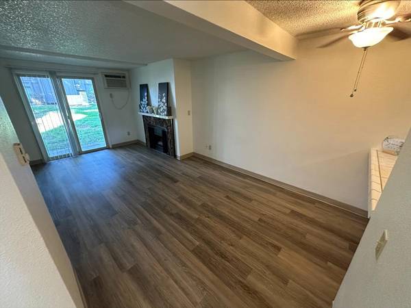$1,225 / 2br - 795ft2 - On-Site Laundry Facility, Built-In Shelving, Gas Stoves (Kennewick)63673518151043122