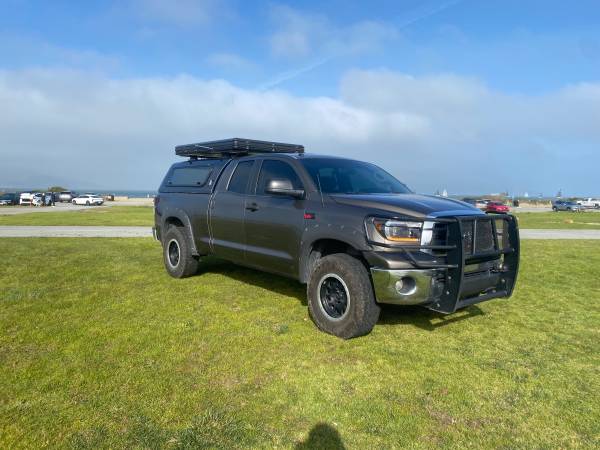 Toyota Tundra Camper Shell 1
