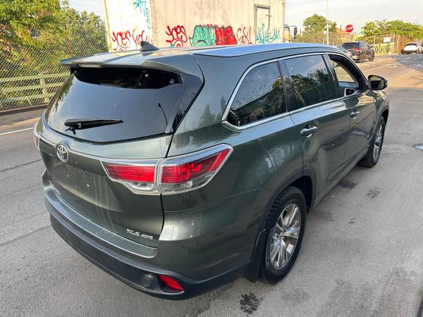 2015 Toyota Highlander XLE - $14,90063614156923137123