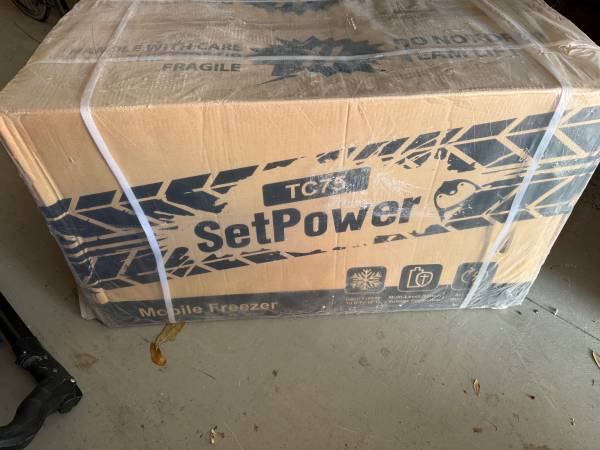 Set power Tc 75 portable fridge 2 zone new in box 1