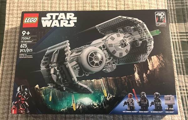 Lego 75347 Star Wars TIE Bomber 1