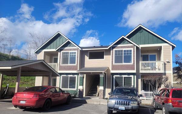 Nice Apartment Available now 1