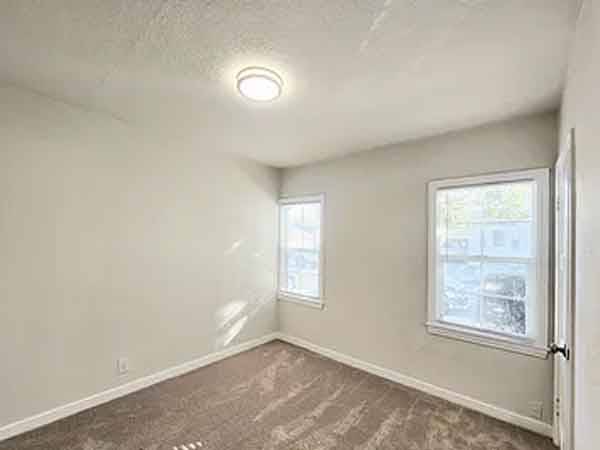 $990 / 2br - 850ft2 - Cozy 2 bed/1 bath home ! (San Mateo, CA)64011967570818122