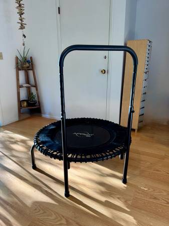 JumpSport 39" PRO Trampoline - LIKE NEW 1