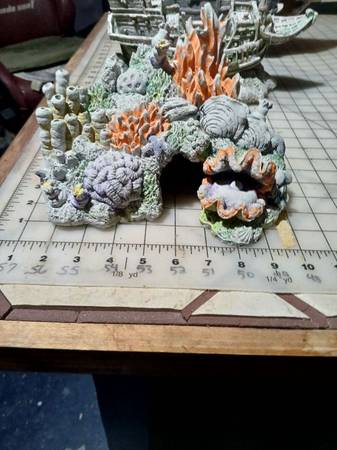 Fish tank coral reef deco. 1