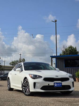🚗 2019 Kia Stinger Base – 41k Millas • Blanco • Cuero – por Victor - $999 (FINANCIAMOS TU FUTURO, NO TU CREDITO)63622336739587122