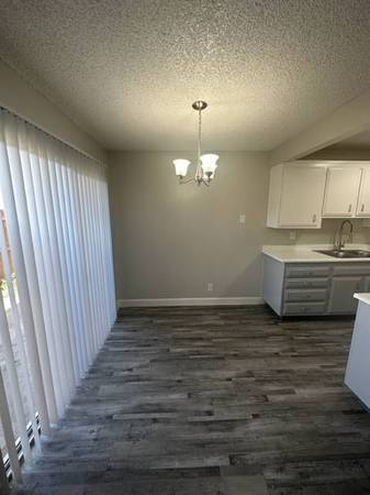 $1,295 / 2br - Los Arbolitos Apartments Move In Special !!!! (Fresno)63872987600771124