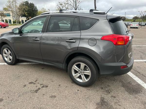 Toyota Rav4 XLE - $15,900 (Alpine)63440709481859123