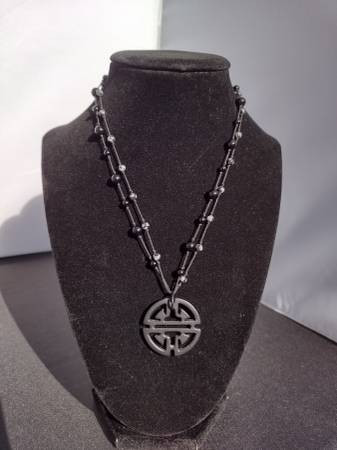 Black and White Stone Beaded Necklace 1