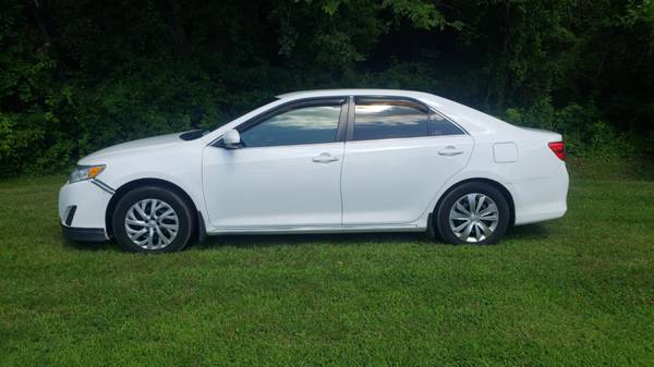 TOYOTA CAMRY NEEDS NOTHING RUNS EXCELLENT 1 OWNER - $4,000 (cortlandt manor)63654708702467120
