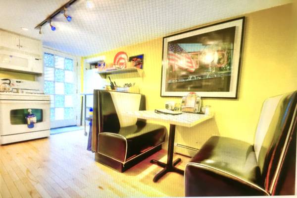 $2500.00 / 1br - 900ft2 - Fully Furnished Guest Cottage Coastal Rhode Island64002828531714123