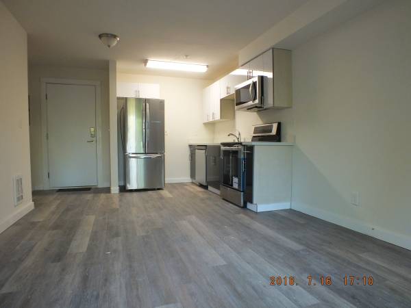$1,700 / 1br - 550ft2 - $1700 1 Bed 1 Bath, Light & Bright! Top Floor (Northgate)63808059242755122
